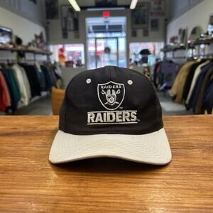 Vintage 90’s NFL Oakland Raiders Spellout Snap Back Hat